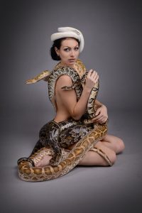 Nadja with 4 Snakes